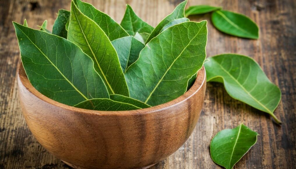 A bath based on bay leaf soup will increase the potency of men